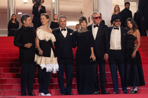 Paul Soriano, Vicky Krieps, Andy García, Rosemarie DeWitt, Danny Huston, Jai Stefan, Sofia Stefan Montée des marches du film Diamond lors du 79ème Festival International du Film de Cannes, le 19 mai 2026 Jacovides Moreau Bestimage Red carpet for Diamond at the 79th Cannes International Film Festival on May 19, 2026 Cannes France  Copyright: xJACOVIDES-MOREAUx xBESTIMAGExJACOVIDES-MOREAUx xBESTIMAGEx