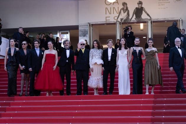 Nieves Alvarez, Rossy de Palma, Quim Gutiérrez, Aitana Sánchez Gijón, Leonardo Sbaraglia, Pedro Almodóvar, Bárbara Lennie, Patrick Criado, Victoria Luengo, Milena Smit, Amaia Romero et Thierry Frémaux Montée des marches du film Amarga Navidad lors du 79ème Festival International du Film de Cannes, le 19 mai 2026 Olivier Borde Bestimage Red carpet for Amarga Navidad at the 79th Cannes International Film Festival on May 19, 2026 Cannes France Copyright: xOLIVIERxBORDEx xBESTIMAGExOLIVIERxBORDEx xBESTIMAGEx