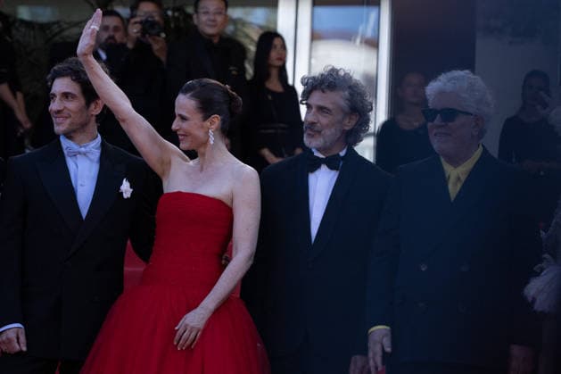 Quim Gutiérrez, Aitana Sánchez Gijón, Leonardo Sbaraglia, Pedro Almodóvar Montée des marches du film Amarga Navidad lors du 79ème Festival International du Film de Cannes, le 19 mai 2026 Olivier Borde Bestimage Red carpet for Amarga Navidad at the 79th Cannes International Film Festival on May 19, 2026 Cannes France  Copyright: xOLIVIERxBORDEx xBESTIMAGExOLIVIERxBORDEx xBESTIMAGEx