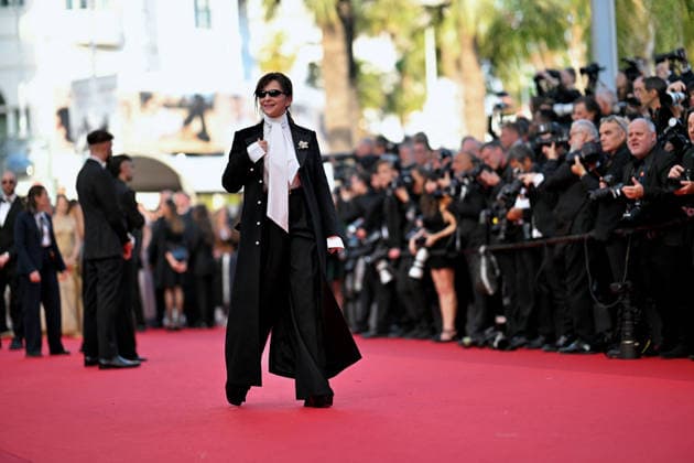 Cannes - Amarga Navidad Premiere FC Juliette Binoche attends the red carpet premiere of Amarga Navidad during the 79th Cannes International Film Festival in Cannes, France on May 19, 2026.. Photo by Franck Castel ABACAPRESS.COM Cannes  Copyright: xCastelxFranck ABACAx
