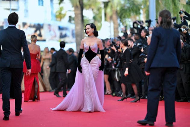Cannes - Amarga Navidad Premiere FC Dita Von Teese attends the red carpet premiere of Amarga Navidad during the 79th Cannes International Film Festival in Cannes, France on May 19, 2026.. Photo by Franck Castel ABACAPRESS.COM Cannes  Copyright: xCastelxFranck ABACAx