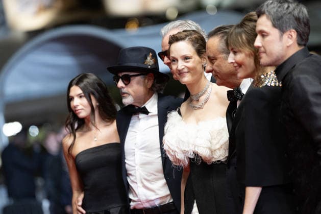 Sofia Stefan, Jai Stefan, Danny Huston, Vicky Krieps, Andy Garcia, Rosemarie DeWitt, Paul Soriano Montée des marches du film Diamond lors du 79ème Festival International du Film de Cannes, le 19 mai 2026 Olivier Borde Bestimage Red carpet for Diamond at the 79th Cannes International Film Festival on May 19, 2026 Cannes France  Copyright: xOLIVIERxBORDEx xBESTIMAGExOLIVIERxBORDEx xBESTIMAGEx