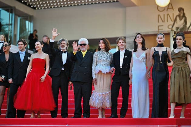Cannes - Amarga Navidad Premiere FC Milena Smit, Victoria Luengo, Patrick Criado, Bárbara Lennie, Pedro Almodóvar, Leonardo Sbaraglia, Aitana Sánchez-Gijón, Quim Gutiérrez attends the red carpet premiere of Amarga Navidad during the 79th Cannes International Film Festival in Cannes, France on May 19, 2026.. Photo by Franck Castel ABACAPRESS.COM Cannes  Copyright: xCastelxFranck ABACAx