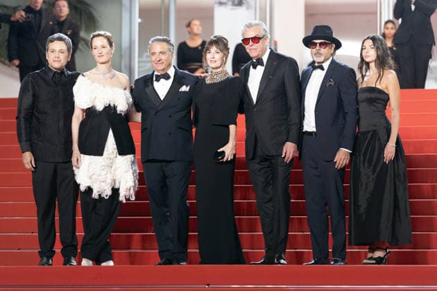 Paul Soriano, Vicky Krieps, Andy García, Rosemarie DeWitt, Danny Huston, Jai Stefan, Sofia Stefan Montée des marches du film Diamond lors du 79ème Festival International du Film de Cannes, le 19 mai 2026 Olivier Borde Bestimage Red carpet for Diamond at the 79th Cannes International Film Festival on May 19, 2026 Cannes France  Copyright: xOLIVIERxBORDEx xBESTIMAGExOLIVIERxBORDEx xBESTIMAGEx
