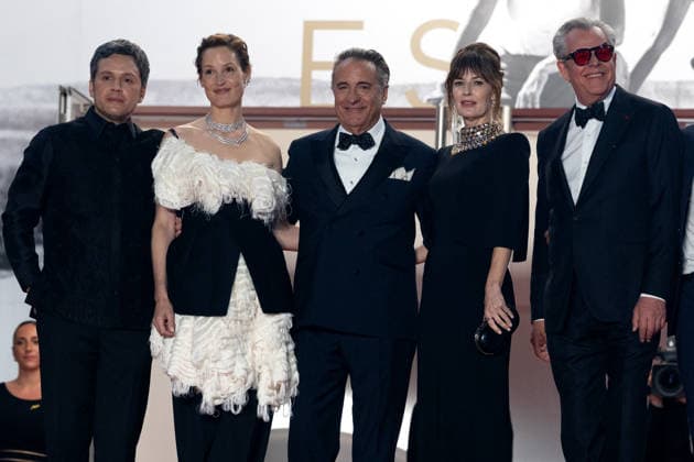 Paul Soriano, Vicky Krieps, Andy García, Rosemarie DeWitt, Danny Huston Montée des marches du film Diamond lors du 79ème Festival International du Film de Cannes, le 19 mai 2026 Olivier Borde Bestimage Red carpet for Diamond at the 79th Cannes International Film Festival on May 19, 2026 Cannes France  Copyright: xOLIVIERxBORDEx xBESTIMAGExOLIVIERxBORDEx xBESTIMAGEx