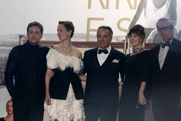 Paul Soriano, Vicky Krieps, Andy García, Rosemarie DeWitt, Danny Huston Montée des marches du film Diamond lors du 79ème Festival International du Film de Cannes, le 19 mai 2026 Olivier Borde Bestimage Red carpet for Diamond at the 79th Cannes International Film Festival on May 19, 2026 Cannes France  Copyright: xOLIVIERxBORDEx xBESTIMAGExOLIVIERxBORDEx xBESTIMAGEx