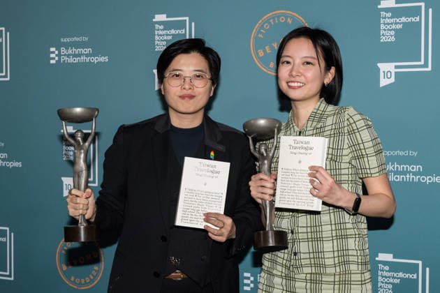 International Booker Prize 2026 Award Ceremony in London LONDON, UNITED KINGDOM - MAY 19: Winners of the International Booker Prize 2026 Author Yang Shuang-zi (L) and translator Lin King pose with the trophies during the award ceremony at Tate Modern in London, United Kingdom on May 19, 2026. The International Booker Prize is awarded annually for the finest single work of fiction from around the world which has been translated into English and published in the UK and Ireland. Wiktor Szymanowicz Anadolu London United Kingdom. Editorial use only. Please get in touch for any other usage.  Copyright: x2026xAnadoluxWiktorxSzymanowiczx