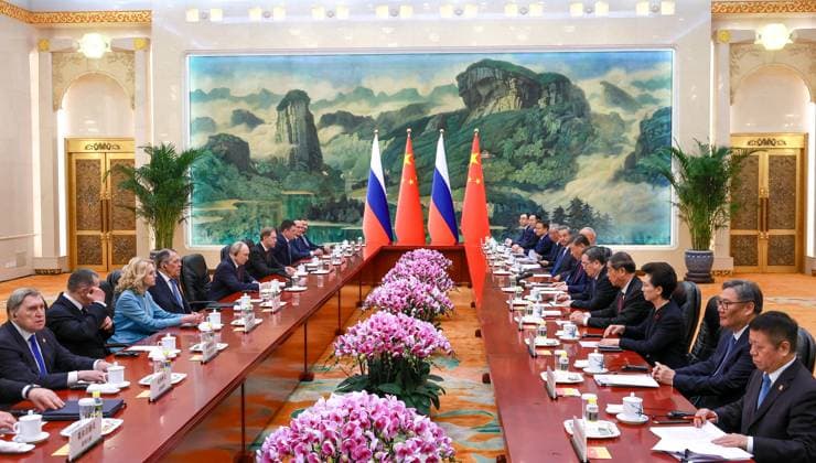 China Russia 9169359 20.05.2026 Russian President Vladimir Putin and Chinese President Xi Jinping attend a narrow format meeting at the Great Hall of the People in Beijing, China. Vladimir Smirnov Sputnik Beijing China  Copyright: xVladimirxSmirnovx