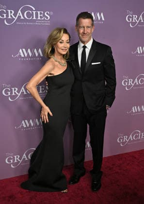 2026 Gracie Awards Gala Sharon Lawrence and James Denton arriving to The Alliance For Women In Media Foundation™s 2026 Gracie Awards Gala at the Beverly Wilshire Four Seasons Hotel on May 19, 2026 in Beverly Hills, CA. Beverly Hills Beverly Wilshire Hotel California USA Copyright: xStarbuck xAFF-USA.COMx