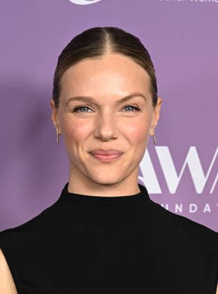 2026 Gracie Awards Gala Tracy Spiridakos arriving to The Alliance For Women In Media Foundation™s 2026 Gracie Awards Gala at the Beverly Wilshire Four Seasons Hotel on May 19, 2026 in Beverly Hills, CA. Beverly Hills Beverly Wilshire Hotel California USA Copyright: xWattx xAFF-USA.COMx