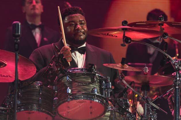 May 19, 2026, London, United Kingdom: Matt Brooks seen on stage playing drums for Raaye. Raye brings her This Tour May Contain New Music arena tour back to the O2 London. Raye s support acts on the tour and her younger sisters and rising artists, ABSOLUTELY and AMMA London United Kingdom - ZUMAs197 20260519_aaa_s197_524 Copyright: xBonniexBritainx