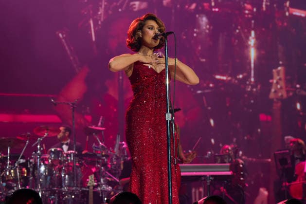 May 19, 2026, London, United Kingdom: Rachel Agatha Keen, known professionally as Raye seen performing live on stage during the concert. Raye brings her This Tour May Contain New Music arena tour back to the O2 London. Raye s support acts on the tour and her younger sisters and rising artists, ABSOLUTELY and AMMA London United Kingdom - ZUMAs197 20260519_aaa_s197_514 Copyright: xBonniexBritainx