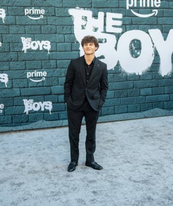 May 19, 2026, Los Angeles, California, United States: Cameron Crovetti arrives on the red carpet of the THE BOYS Series Finale Event at the United Theater in Los Angeles California on May 19, 2026. Los Angeles United States - ZUMAt169 20260519_zep_t169_026 Copyright: xConnorxTerryx