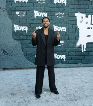 May 19, 2026, Los Angeles, California, United States: Nathan Mitchell arrives on the red carpet of the THE BOYS Series Finale Event at the United Theater in Los Angeles California on May 19, 2026. Los Angeles United States - ZUMAt169 20260519_zep_t169_014 Copyright: xConnorxTerryx