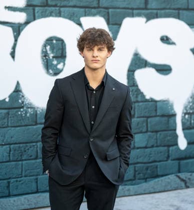 May 19, 2026, Los Angeles, California, United States: Cameron Crovetti arrives on the red carpet of the THE BOYS Series Finale Event at the United Theater in Los Angeles California on May 19, 2026. Los Angeles United States - ZUMAt169 20260519_zep_t169_001 Copyright: xConnorxTerryx