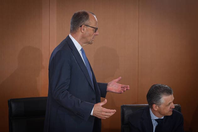 Berlin, Kabinettssitzung der Bundesregierung Kabinettssitzung der Bundesregierung am 20.05.2026 im Bundeskanzleramt in Berlin. Im Bild: Bundeskanzler Friedrich Merz (CDU) und Thorsten Frei Berlin Bundeskanzleramt Berlin Deutschland *** Berlin, Cabinet meeting of the Federal Government Cabinet meeting of the Federal Government on 20 05 2026 at the Federal Chancellery in Berlin In the picture Federal Chancellor Friedrich Merz CDU and Thorsten Frei Berlin Federal Chancellery Berlin Germany