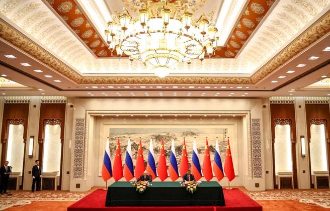 China Russia 9169532 20.05.2026 Russian President Vladimir Putin and Chinese President Xi Jinping attend a signing ceremony following a meeting in expanded format at the Great Hall of the People in Beijing, China. Alexander Kazakov Sputnik Beijing China  Copyright: xAlexanderxKazakovx
