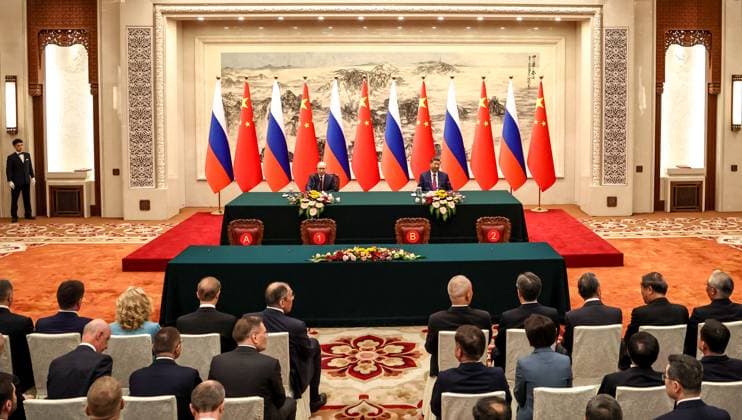 China Russia 9169533 20.05.2026 Russian President Vladimir Putin and Chinese President Xi Jinping attend a signing ceremony following a meeting in expanded format at the Great Hall of the People in Beijing, China. Alexander Kazakov Sputnik Beijing China  Copyright: xAlexanderxKazakovx