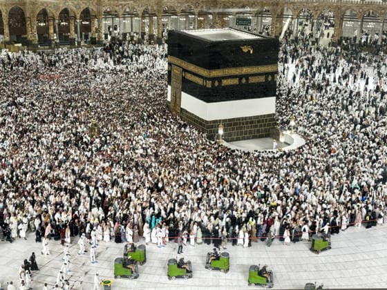 Muslim pilgrims visit the holy sites ahead of the Hajj pilgrimage in Mecca MECCA, SAUDI ARABIA - MAY 20: Muslim pilgrims from various countries around the world who come to perform the Hajj, circumambulate the Masjid al-Haram ahead of the Hajj pilgrimage in Mecca, Saudi Arabia on May 20, 2026. Ali Atmaca Anadolu Mecca Saudi Arabia. Editorial use only. Please get in touch for any other usage.  Copyright: x2026xAnadoluxAlixAtmacax