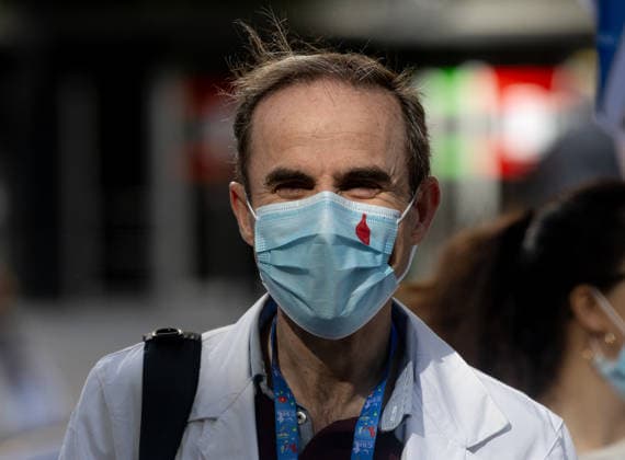 Concentration in front of the Ministry of Health in the fourth week of strike against the reform of the Health Framework Statute during the official concentration called by the state medical organizations on May 20, 2026, in Madrid Spain The healthcare professionals mobilize in front of the headquarters of the Ministry of Health in a coordinated day of protest which replicates the protest actions in the rest of the autonomous communities The meeting serves to stage the rejection of the group to the proposed reform of the Framework Statute of the administration and to demand improvements in working conditions, stability of the personnel and the protection of the public healthcare system 20 MAY 2026 Madrid Spain Madrid Spain Spain Spain Spai  Copyright: xEduardoxParrax 7536061