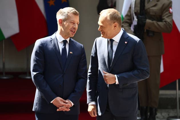 Peter Magyar - Donald Tusk meeting in Warsaw WARSAW, POLAND - MAY 20: Prime Minister of Hungary Peter Magyar (L) is received by Prime Minister of Poland Donald Tusk (R) with an official ceremony ahead of their meeting at Prime Minister Residence in Warsaw, Poland on May 2026. Jakub Porzycki Anadolu Warsaw Poland. Editorial use only. Please get in touch for any other usage.  Copyright: x2026xAnadoluxJakubxPorzyckix