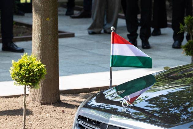 Warszawa 20.05.2026. Spotkanie premiera Donalda Tuska z premierem Wegier Peterem Magyarem --- Polish Prime Minister Donald Tusk receives Hungarian Prime Minister Peter Magyar in his office in Warsaw, Poland, 20 May 2026. Magyar arrived to Poland on the previous day in the company of several ministers of his cabinet to meet leaders in Krakow, Warsaw, and Gdansk on his two-day trip, which is his first official journey abroad since his inauguration on 09 May Persons Shown : Hungarian flag Fot. Igor Jakubowski Arena Akcji NEWSPIX.PL --- newspix.pl 