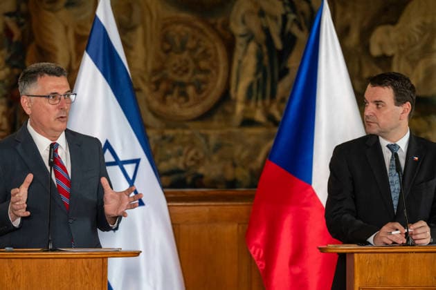 Press conference on talks between Czech and Israeli foreign ministers, Petr Macinka (right) and Gideon Saar (left) in Prague, Czech Republic, May 20, 2026. (CTKxPhoto OndrejxDeml) CTKPhotoP2026052004772  CTKPhotoP2026052004772