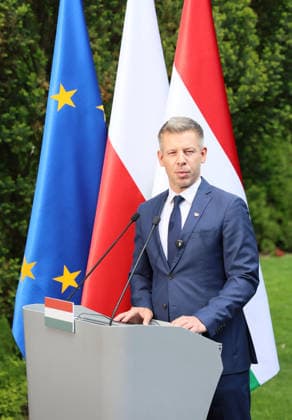Hungarian prime minister visits Poland Photo: Wojciech Olkusnik East News Newly elected prime minister of Hungary Peter Magyar attends a joint press conference with Polish prime minister Donald Tusk after their meeting on May 20, 2026 in Warsaw, Poland. This is the first foreign visit of a new Hungarian leader after winning parliamentary elections in April. EN_01677831_0384 