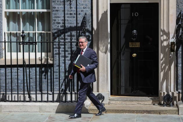 May 20, 2026, London, England, United Kingdom: British Prime Minister Sir KEIR STARMER departs 10 Downing Street for the House of Commons to attend Prime MinisterÃ¢â‚¬â ¢s Questions in London. London United Kingdom - ZUMAa279 20260520_zsp_a279_013 Copyright: xZeynepxDemirxAslimx