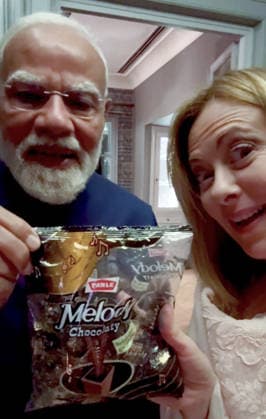 RECORD DATE NOT STATED PM Modi gifts Melody toffees to Italian PM Giorgia Meloni Rome Italy , May 20 (ANI): Prime Minister Narendra Modi gifts a packet of Melody toffees to the Italian Prime Minister Giorgia Meloni, in Rome on Wednesday. (@GiorgiaMeloni ANI Video Grab) Rome Italy Copyright: xANIx ANI_20260520069