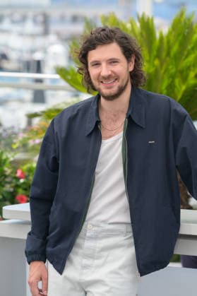 Orange-Flavoured Wedding Photocall at 79th Festival de Cannes - Cannes, France CANNES, FRANCE. May 20, 2026: Vincent Lacoste at the photocall for Orange-Flavoured Wedding at the 79th Festival de Cannes. Picture: Paul Smith Featureflash Cannes France  Copyright: xPaulxSmithx xFeatureflashx