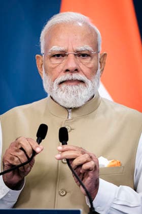 Institutional Visit of Indian Prime Minister Narendra Modi to Italy Italian Prime Minister Giorgia Meloni meets Indian Prime Minister Narendra Modi at Villa Pamphilj during the Indian leader™s institutional visit to Italy. Rome, May 20, 2026. Rome Italy Copyright: xAndreaxCalandrax