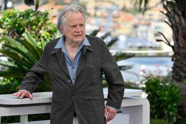 Cannes Les Survivants Du Che Photocall JR Regis Debray attending a photocall for the movie Les Survivants Du Che during the 79th Cannes Film Festival in Cannes, France on May 20, 2026. Photo by Julien Reynaud APS-Medias ABACAPRESS.COM Cannes France  Copyright: xReynaudxJulien APS-Medias ABACAx
