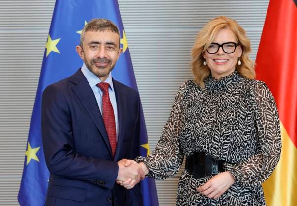 Außenminister der Vereinigten Arabischen Emirate, Scheich Abdullah bin Zayed Al Nahyan,Bundestagspräsidentin Julia Klöckner, Deutschland, Berlin, Reichstag, Bundestagspräsidentin Julia Klöckner empfängt den Außenminister der Vereinigten Arabischen Emirate, Scheich Abdullah bin Zayed Al Nahyan, zu einem Gespräch. *** Foreign Minister of the United Arab Emirates, Sheikh Abdullah bin Zayed Al Nahyan,President of the Bundestag Julia Klöckner, Germany, Berlin, Reichstag, President of the Bundestag Julia Klöckner receives the Foreign Minister of the United Arab Emirates, Sheikh Abdullah bin Zayed Al Nahyan, for talks