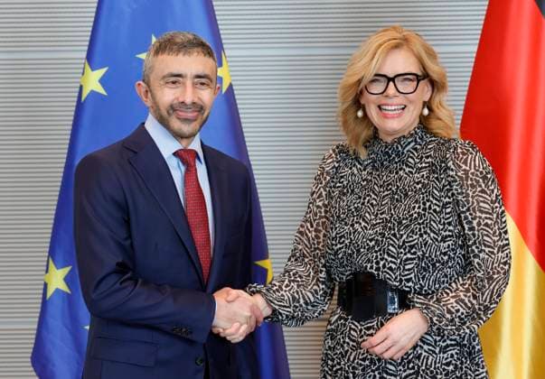 Außenminister der Vereinigten Arabischen Emirate, Scheich Abdullah bin Zayed Al Nahyan,Bundestagspräsidentin Julia Klöckner, Deutschland, Berlin, Reichstag, Bundestagspräsidentin Julia Klöckner empfängt den Außenminister der Vereinigten Arabischen Emirate, Scheich Abdullah bin Zayed Al Nahyan, zu einem Gespräch. *** Foreign Minister of the United Arab Emirates, Sheikh Abdullah bin Zayed Al Nahyan,President of the Bundestag Julia Klöckner, Germany, Berlin, Reichstag, President of the Bundestag Julia Klöckner receives the Foreign Minister of the United Arab Emirates, Sheikh Abdullah bin Zayed Al Nahyan, for talks