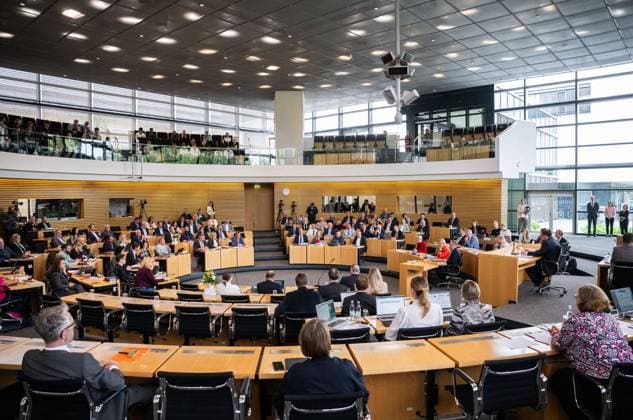 8. THÜRINGER LANDTAG - 43. PLENARSITZUNG ** NUR FÜR REDAKTIONELLE ZWECKE ** EDITORIAL USE ONLY **<p>20 05 2026-Erfurt: Thüringer Landtag 8. Wahlperiode 43. Plenarsitzung im Foto: Blick in den Plenarsaal ( Deutschland Thueringen Erfurt Copyright: SaschaxFromm *** 8 THURINGIAN STATE PARLIAMENT 43 PLENARY SESSION FOR EDITORIAL PURPOSES ONLY EDITORIAL USE ONLY p 20 05 2026 Erfurt Thuringian State Parliament 8 Election Period 43 Plenary Session in the photo View into the plenary hall Germany Thuringia Erfurt Copyright SaschaxFromm Copyright: SaschaxFromm doc85xfyszkl411lck60uqs ,EDITORIAL USE ONLY