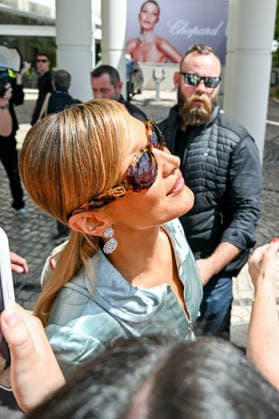 Bella Hadid spotted leaving the beach restaurant at the Hotel Martinez during the 79th Cannes International Film Festival, France, May 20, 2026 Gedeon Taieb Bestimage Bella Hadid spotted leaving the beach restaurant at the Hotel Martinez during the 79th Cannes International Film Festival, France, May 20, 2026 Cannes France  Copyright: xGedeonxTaiebx xBestimagexGedeonxTaiebx xBestimagex