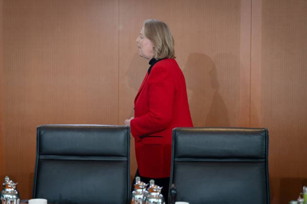 Kabinettsitzung, Bundesregierung, Auftakt Auftakt, Kabinettsitzung, Bundesregierung, Bärbel Bas, Bundesministerin, Arbeit, Soziales Berlin Berlin GER *** Cabinet meeting, Federal Government, Kick-off Kick-off, Cabinet meeting, Federal Government, Bärbel Bas, Federal Minister, Labor, Social Affairs Berlin Berlin GER
