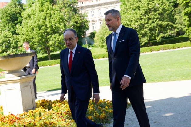 Official state visit of Albanian President Barjam Begaj to Slovakia BRATISLAVA, SLOVAKIA - MAY 20: The President of Slovakia, Peter Pellegrini (R), welcomes the President of Albania, Bajram Begaj (L) who arrived on an official visit in Bratislava, Slovakia on May 20, 2026. This is the first ever visit by an Albanian head of state to Slovakia, with the aim of establishing more intensive cooperation between the countries. Zuzana Gogova Anadolu Bratislava Slovakia. Editorial use only. Please get in touch for any other usage.  Copyright: x2026xAnadoluxZuzanaxGogovax