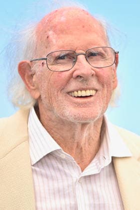 Cannes Dernsie The Amazing Life Of Bruce Dern Photocall FC Bruce Dern poses during the Dernsie The Amazing Life Of Bruce Dern photocall at the 79th annual Cannes Film Festival at Palais des Festivals on May 20, 2026 in Cannes, France. Photo by Franck Castel ABACAPRESS.COM Cannes  Copyright: xCastelxFranck ABACAx