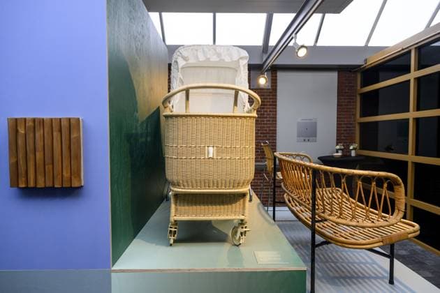 Noordwolde, The Netherlands, 2026-05-20 14:18:49 NOORDWOLDE, 20-05-2026, Princess Beatrix s Basketry Museum visits the National Basketry Museum in Noordwolde. The museum is celebrating its 25th anniversary with a special Top 25 exhibition on remarkable woven works and contemporary applications of basketry. PHOTO: NLBeeld Patrick van Emst. In the photo: Original cradle of Beatrix. From Soestdijk, the Royal House donated several cradles, among other items, via the Red Cross. One of these was assigned to little Dick from Zierikzee. Credit: NL Beeld Patrick van Emst  Copyright: xx x