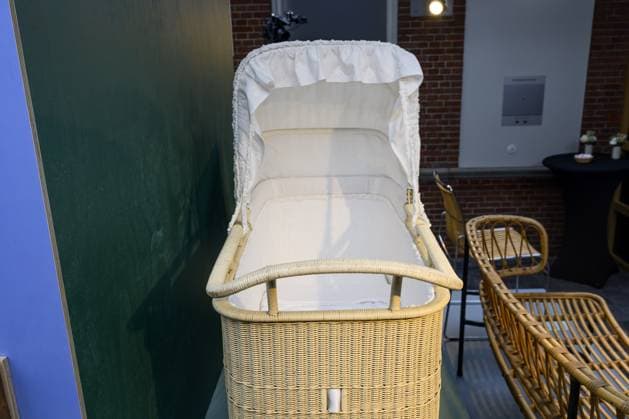 Noordwolde, The Netherlands, 2026-05-20 14:19:14 NOORDWOLDE, 20-05-2026, Princess Beatrix s Basketry Museum visits the National Basketry Museum in Noordwolde. The museum is celebrating its 25th anniversary with a special Top 25 exhibition on remarkable woven works and contemporary applications of basketry. PHOTO: NLBeeld Patrick van Emst. In the photo: Original cradle of Beatrix. From Soestdijk, the Royal House donated several cradles, among other items, via the Red Cross. One of these was assigned to little Dick from Zierikzee. Credit: NL Beeld Patrick van Emst  Copyright: xx x