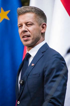 PM Peter Magyar meets PM Tusk in Warsaw - 20 May 2026 Hungary s Prime Minister Péter Magyar speaks at a press conference with PM Donald Tusk (not in view) in Warsaw. Hungarian Prime Minister, Péter Magyar arrived in Poland for the first official foreign visit since he took the office, signaling a strategic priority for Budapest s new administration. The high-level bilateral talks between the Polish and Hungarian Prime Ministers focused on strengthening regional cooperation and aligning national interests within the European Union. Key agenda items included critical international developments, European security frameworks, and joint defense initiatives amid evolving geopolitical challenges in Central and Eastern Europe. Warsaw Poland Copyright: xAttilaxHusejnowx xSOPAxImagesx AHUSEJNOW_9723