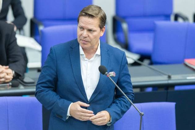 79. Sitzung des Deutschen Bundestages am 20.05.2026 im Plenarsaal des Reichstagsgebäudes in Berlin Tino Sorge ( Parlamentarischer Staatssekretär im Bundesministerium für Gesundheit ) *** 79 Session of the German Bundestag on 20 05 2026 in the plenary chamber of the Reichstag building in Berlin Tino Sorge Parliamentary State Secretary at the Federal Ministry of Health xJRx