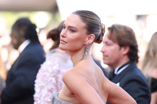 Cannes - La Bataille De Gaulle: L Age De Fer De Gaulle: Tilting Iron Red Carpet Bar Refaeli at the La Bataille De Gaulle: L Age De Fer (De Gaulle: Tilting Iron) screening on the red carpet during the 79th annual Cannes Film Festival at Palais des Festivals on May 20, 2026 in Cannes, France. Photo by Jerome Domine ABACAPRESS.COM Cannes France  Copyright: xDominexJerome ABACAx
