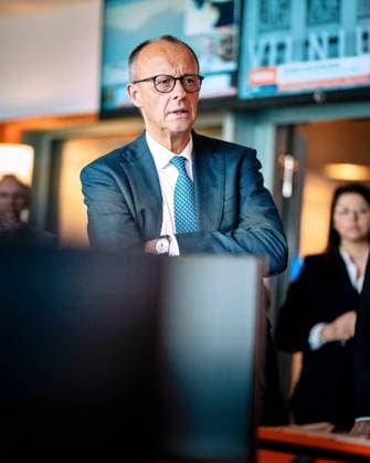 Berlin, Deutschland, 20.05.2026: Bundeskanzleramt: Bundeskanzler Friedrich Merz (CDU) bei einer sogenannten Krisenreaktionsübung zur Entführung eines zivilen Flugzeugs im deutschen Luftraum. *** Berlin, Germany, 20 05 2026 Federal Chancellery Federal Chancellor Friedrich Merz CDU during a so-called crisis response exercise on the hijacking of a civilian aircraft in German airspace Copyright: xDenzel,xJesco BPA dtsxNachrichtenagenturx dts_119647