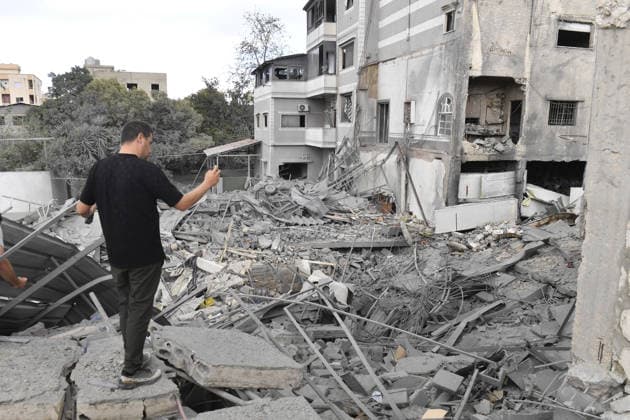 The Israeli army targeted a health center in southern Lebanon TYRE, LEBANON - MAY 20: A general view of the heavy destruction following an Israeli airstrike on a health center belonging to the Islamic Health Authority (Hayaa) in the Al-Mashouk area near the southern city of Tyre, Lebanon, on May 20, 2026. Houssam Shbaro Anadolu Tyre Lebanon. Editorial use only. Please get in touch for any other usage.  Copyright: x2026xAnadoluxHoussamxShbarox