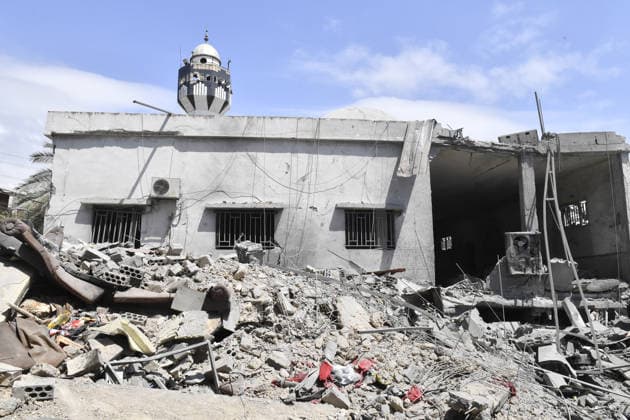 The Israeli army targeted a health center in southern Lebanon TYRE, LEBANON - MAY 20: A general view of the heavy destruction following an Israeli airstrike on a health center belonging to the Islamic Health Authority (Hayaa) in the Al-Mashouk area near the southern city of Tyre, Lebanon, on May 20, 2026. Houssam Shbaro Anadolu Tyre Lebanon. Editorial use only. Please get in touch for any other usage.  Copyright: x2026xAnadoluxHoussamxShbarox
