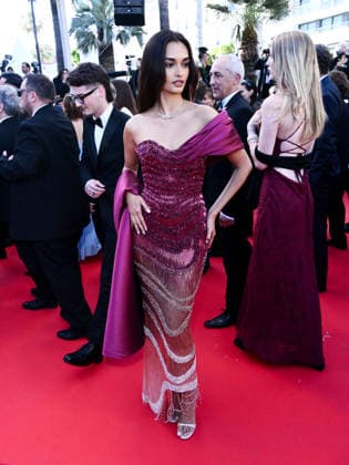IPA84905220 - Cannes, 79th Cannes Film Festival 2025 - evening 9. red carpet LA BATAILLE DE GAULLE : L Ã‚GE DE FER. Pictured: Gizele Oliveira  Copyright: xTerenghi Ipa-Agency.netx xPoolxPhotoxEventsx07x 84905220