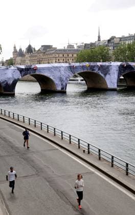 La Caverne du Pont Neuf by JR PHOTOPQR LE PARISIEN Delphine Goldsztejn Staff Paris 20 05 2026 La Caverne du Pont Neuf, a monumental ephemeral work of art by JR, will be on view from June 6 to 28, 2026 The work will pay tribute to The Pont Neuf Wrapped by Christo and Jeanne Claude, which celebrated its 40th anniversary in 2025 This will be a time-limited opportunity for Parisians and visitors alike to discover an ephemeral reinterpretation of the citys oldest bridge Paris 1er Le 20 05 2026 Photo Delphine Goldsztejn Paris, May 20, 2026 The Caverne du Pont Neuf, a monumental ephemeral artwork by JR, will be on display from June 6 to 28, 2026 The work will pay homage to The Pont Neuf Wrapped by Christo and Jeanne Claude, which celebrates its 4  Copyright: xPHOTOPQR LExPARISIEN MAXPPPxLP DelphinexGoldsztejnx(Staff)x 20260520LPA7472 20260520LPA7472